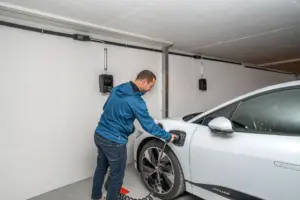 laadpaal onderweg vinden de beste apps en tips voor 2024